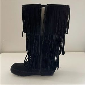 Pierre Dumas Fringe Boots